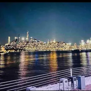 Cozy Close To New York , North Bergen United States